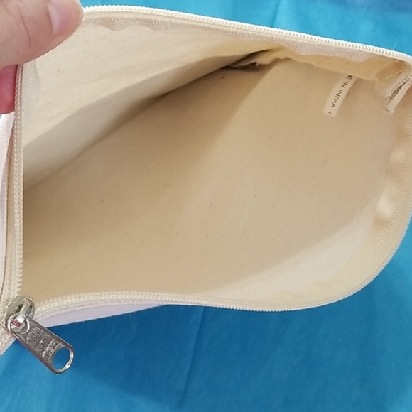 Makeup Canvas Bag With Black Stripe NWOT - Picture 4 of 6